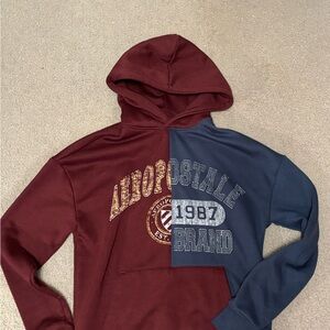 Aeropostale Red and Blue Classic Pullover Sweaters